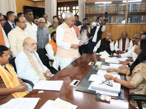 नीतीश कुमार ने राज्यसभा के लिए किया नामांकन, बोले- नई सरकार को रहेगा सहयोग
