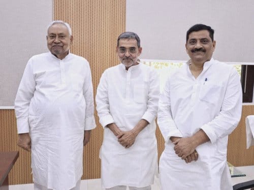 बिहार  में  सियासी हलचल :  नीतीश  जा सकते  राज्यसभा ,  बेटे निशांत  की  JDU  में  एंट्री