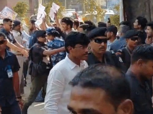पटना यूनिवर्सिटी में नीतीश के कार्यक्रम में छात्रों का हंगामा, लगे 'BJP ऑफिस नहीं बनने देंगे' के नारे