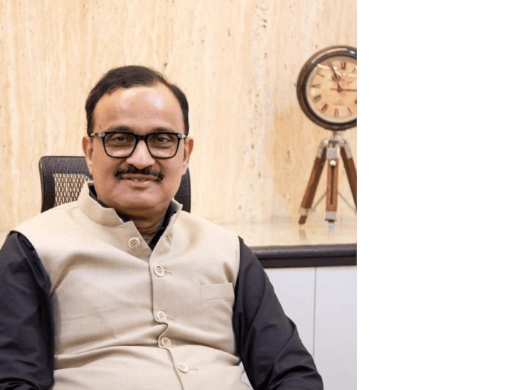 दुबई में  ड्रोन  हमले के डर से फंसे  प्रवीण कक्कड़ , वतन वापसी पर बोले-  तिरंगे की छांव  में रहना खुशकिस्मती