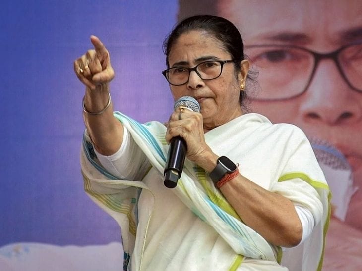पश्चिम बंगाल  में चुनाव से ठीक पहले  ममता बनर्जी  का मास्टरस्ट्रोक:  पुजारियों-मुअज्जिनों  और कर्मचारियों को बड़ी सौगात