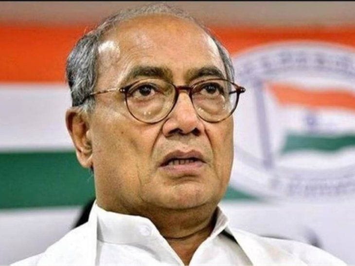 नरेला  में  फर्जी वोटर  का दावा:  दिग्विजय सिंह  ने  चुनाव आयोग  को सौंपे सबूत
