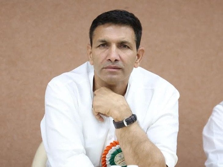 पटवारी का जल संसाधन विभाग पर बड़ा आरोप: फर्जी बैंक गारंटी से चुनिंदा ठेकेदारों को काम