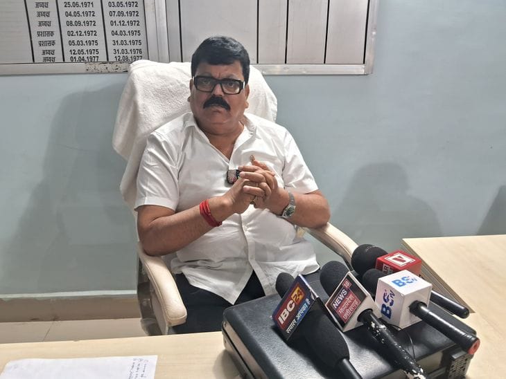 टीकमगढ़ नगर पालिका  अध्यक्ष  अयोग्य घोषित : 11 लाख की दुकान 1.78 लाख में देने पर  कार्रवाई
