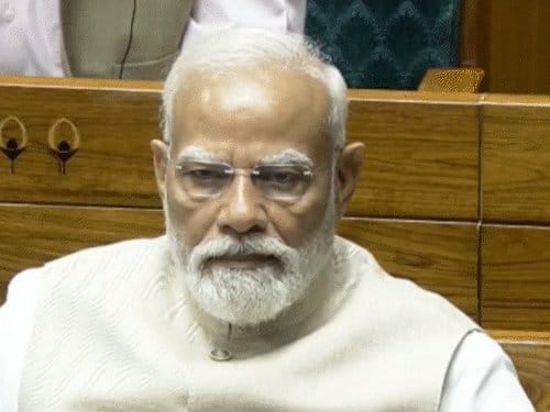 लोकसभा में महिला आरक्षण बिल 54 वोटों से गिरा, मोदी सरकार को 11 साल में पहली असफलता