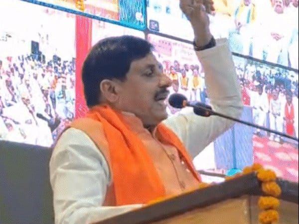 भाजपा स्थापना दिवस  पर  सीएम मोहन यादव : 'धुरंधर-2' का जमाना,  17 जिलों  में कार्यालयों का भूमिपूजन