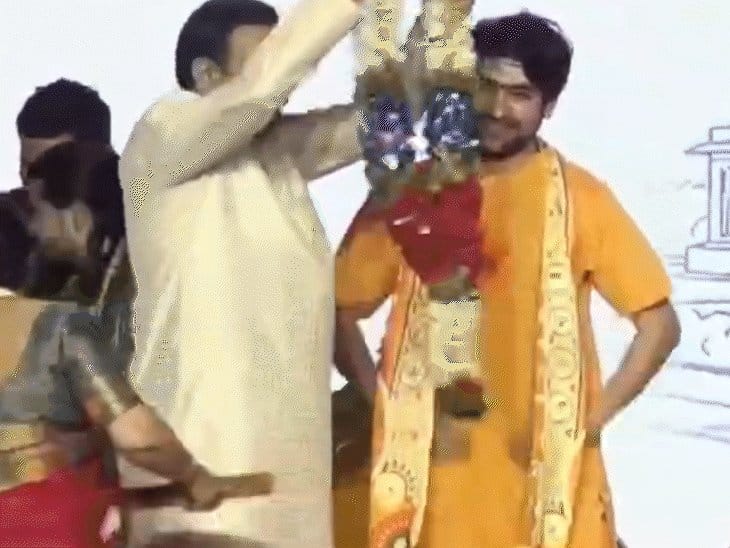 धीरेंद्र शास्त्री का आह्वान: चार बच्चे पैदा करो, एक RSS को दो; नागपुर में 'भारतदुर्गा मंदिर' शिलान्यास