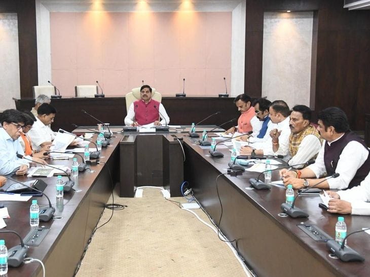 सीएम मोहन यादव  ने  सिंहस्थ 2028  के  उज्जैन निर्माण  की  टाइमलाइन  तय की:  दीपावली 2027  तक पूरे