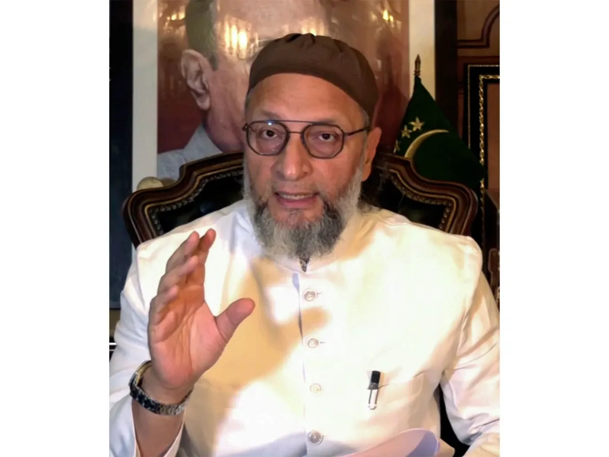 Owaisi ने Bhojshala फैसले की Babri Masjid से की तुलना, HC के आदेश पर उठाया सवाल