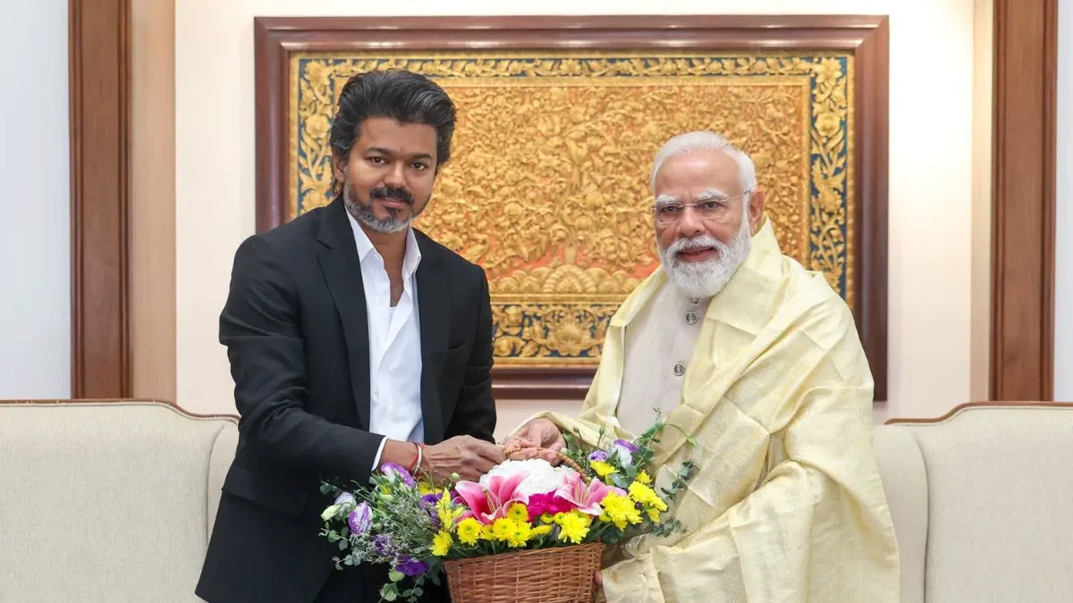 तमिलनाडु सीएम विजय की पीएम मोदी से मुलाकात, गृहमंत्री शाह से भी मिलने की तैयारी।