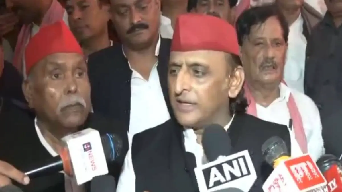 ओमान तट पर हमले में 3 भारतीय नाविकों की मौत: अखिलेश यादव ने केंद्र सरकार की विदेश नीति पर उठाए सवाल