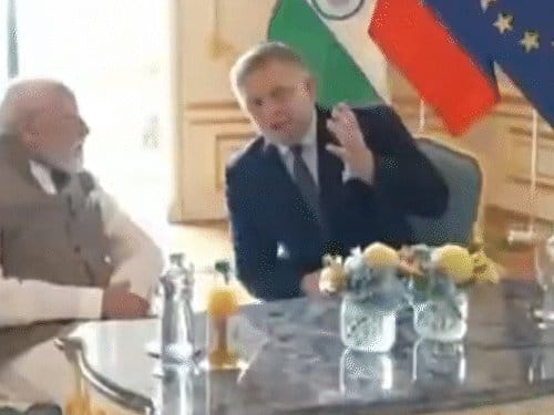 PM मोदी स्लोवाकिया पहुंचे, रॉबर्ट फिको से की मुलाकात; फ्रांस में मैक्रों से हुए थे 13 समझौते