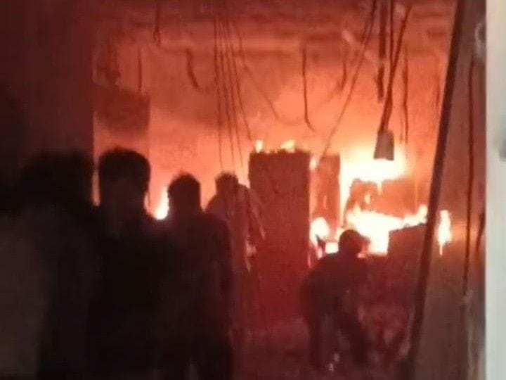 कोरबा क्लॉथ स्टोर में आग, दमकल ने पाया काबू, सामान जलकर खाक