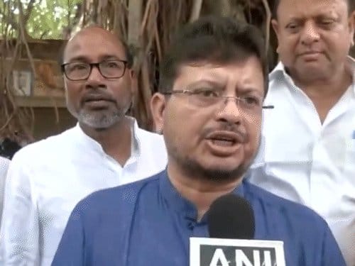 असली TMC पर दावा, बागी गुट ने चुनाव आयोग से की मुलाकात