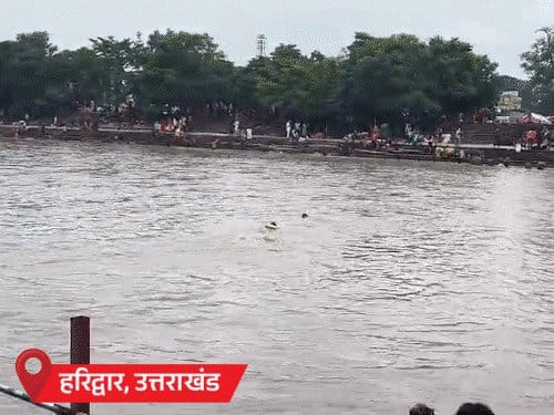 भारी बारिश से उत्तराखंड-जम्मू में भूस्खलन, केदारनाथ रूट बंद, 16 राज्यों में ऑरेंज अलर्ट