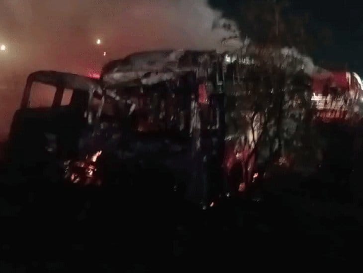 राजस्थान में बस-ट्रेलर भिड़ंत, 8 मौतें; आग में 6 यात्री जिंदा जले