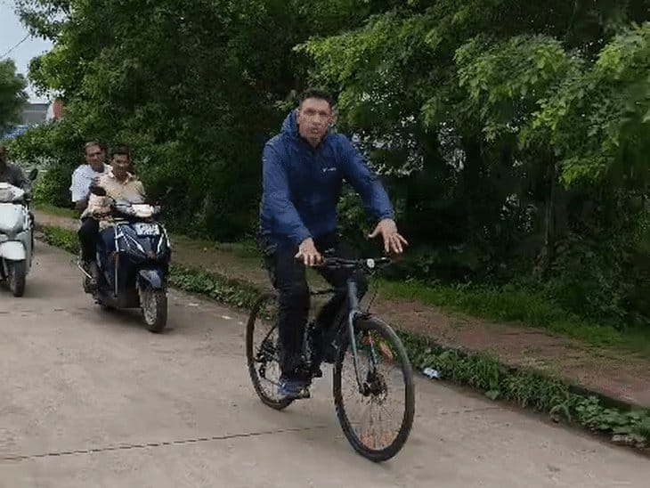 साइकिल यात्रा पर सीहोर पहुंचे जीतू पटवारी, भ्रष्टाचार पर सरकार को घेरा