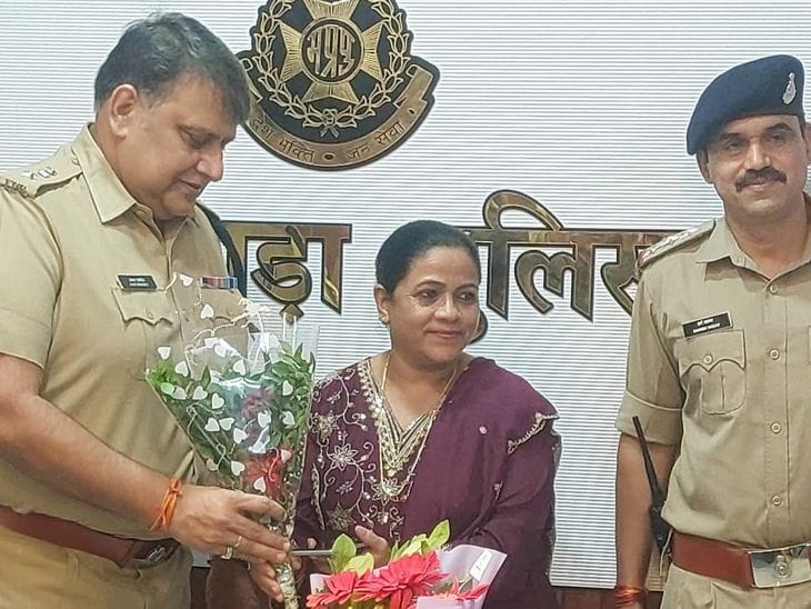 छिंदवाड़ा में रक्षाबंधन से पहले 501 मोबाइल बरामद, 1 करोड़ से अधिक के फोन लौटाए
