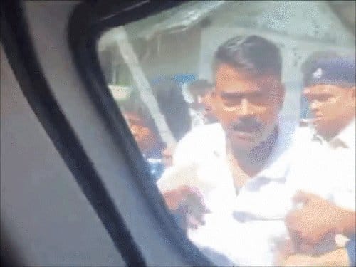 ममता बोलीं: पश्चिम बंगाल में गाड़ी पर पत्थर फेंके गए, पुलिस के सामने हमला