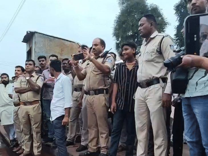 उज्जैन में शिप्रा आरती विवाद: पंडा समिति ने जल सत्याग्रह का एलान किया