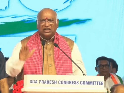 खड़गे बोले: जब मैं विधायक बना, अमित शाह बच्चे थे; BJP धर्म विरोधी