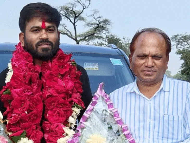 अभिजीत दीपके के परिवार की संपत्ति जांच की मांग, पिता की सैलरी पर सवाल