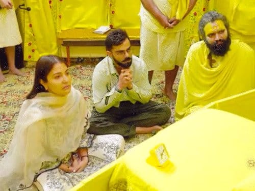विराट कोहली ने फलाहारी महाराज के ₹5 करोड़ के आरोप को खारिज किया, कहा- आस्था से मिलते हैं प्रेमानंद से