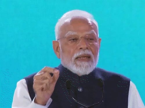 पीएम मोदी ने ब्लूमबर्ग फोरम में कहा- भारत ने सस्ती दवाएं-टैलेंट दिया, क्रेडिट-रॉयल्टी नहीं ली