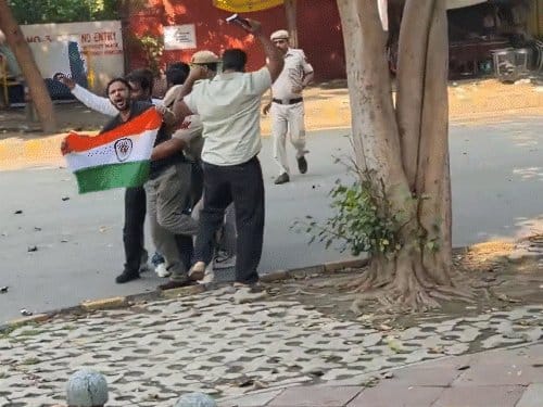 "CJP नेताओं को हिरासत में लिया, जंतर-मंतर प्रदर्शन स्थल सूची से बाहर" (12 words)
