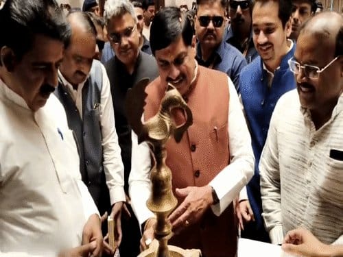 सीएम मोहन यादव बोले- मालवा बन रहा मेट्रोपॉलिटन, सिंहस्थ 2028 के लिए होटल विस्तार जरूरी