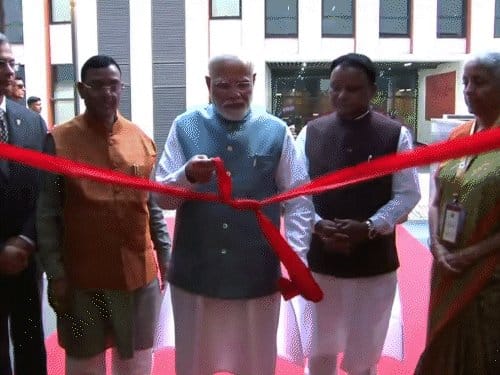 पीएम ने ओडिशा में आरबीआई के दूसरे डेटा सेंटर का उद्घाटन किया